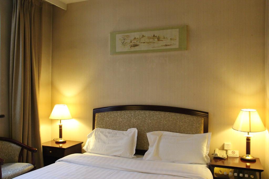 Hotel Super 8 Beijing Yizhuang Tianbao Habitación foto