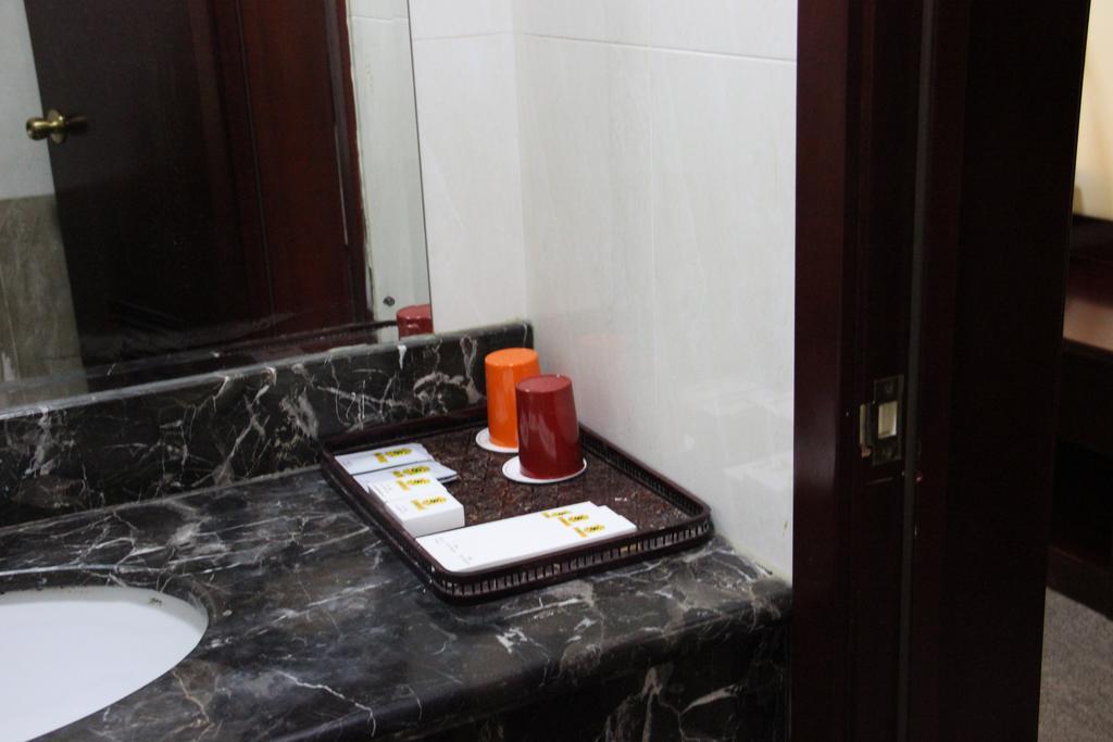 Hotel Super 8 Beijing Yizhuang Tianbao Habitación foto